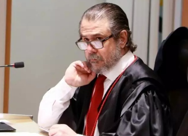 “Eu só quero que alguém me ajude”, diz idoso que apelou até ao TJ por cirurgia na Capital