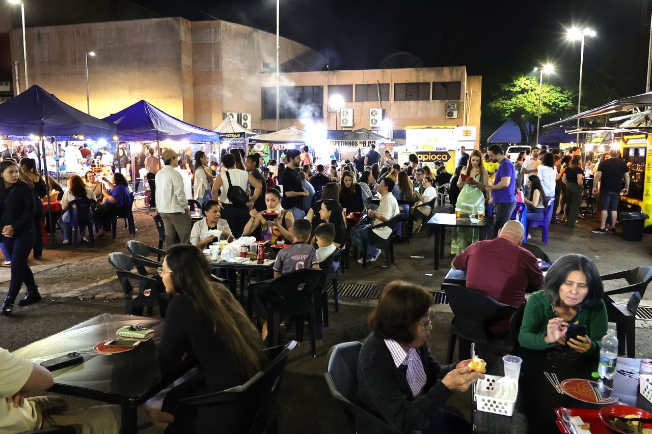 Feira Sabores no Parque leva música ao vivo e fortalece economia local nesta sexta-feira