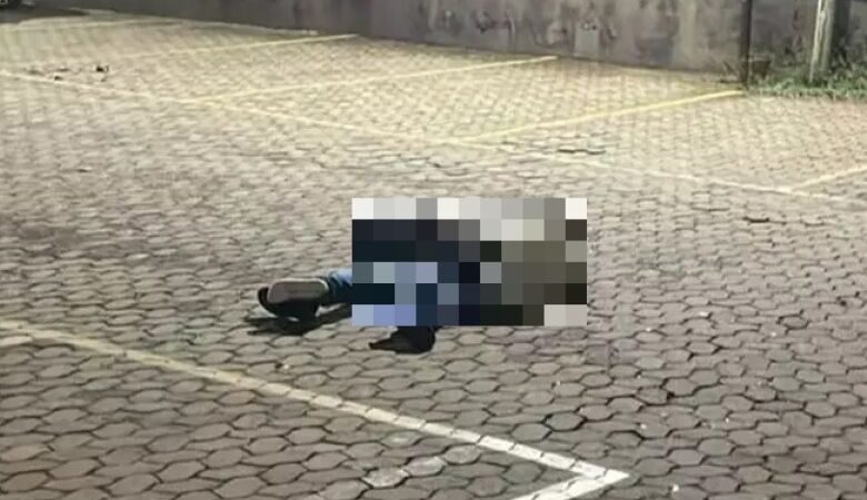 Homem é executado com tiros na cabeça em estacionamento de pizzaria