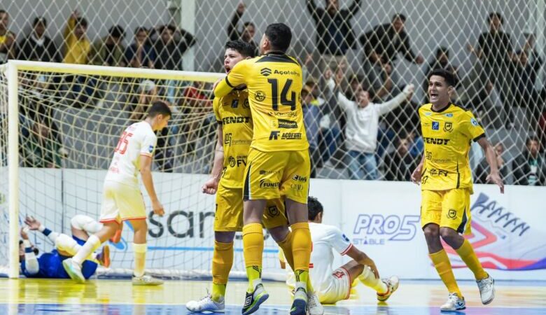 Juventude AG marca três na prorrogação, vence América-RN e avança na Copa LNF