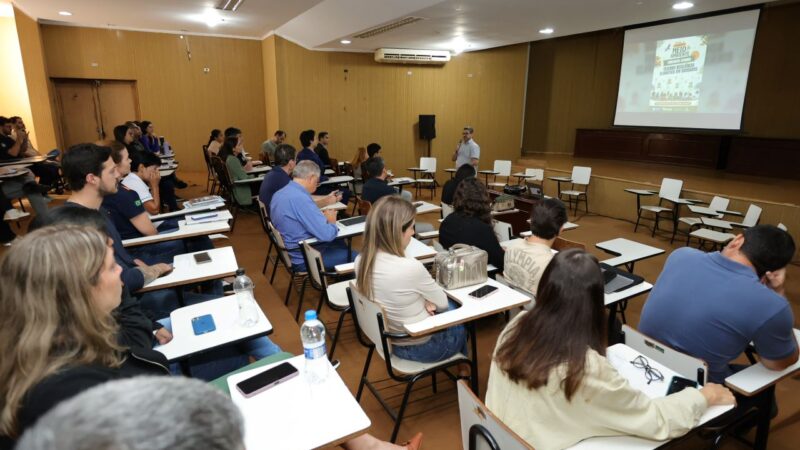 Prefeitura promove mesa redonda com servidores para debater meio ambiente