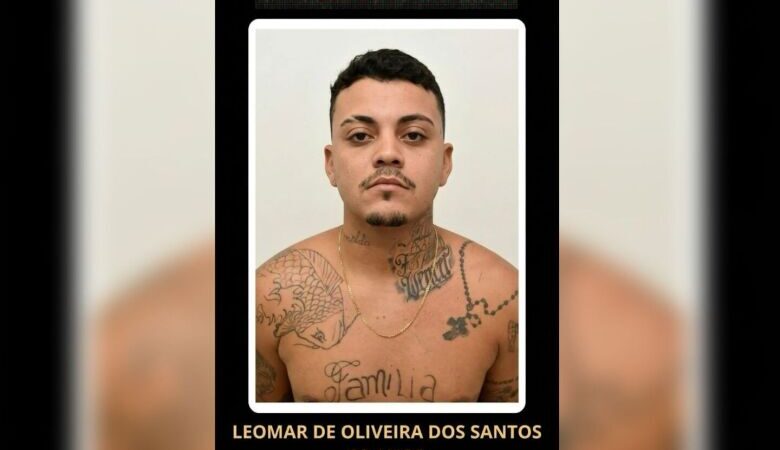 Polícia pede apoio da população para localizar homem investigado por participação em homicídio