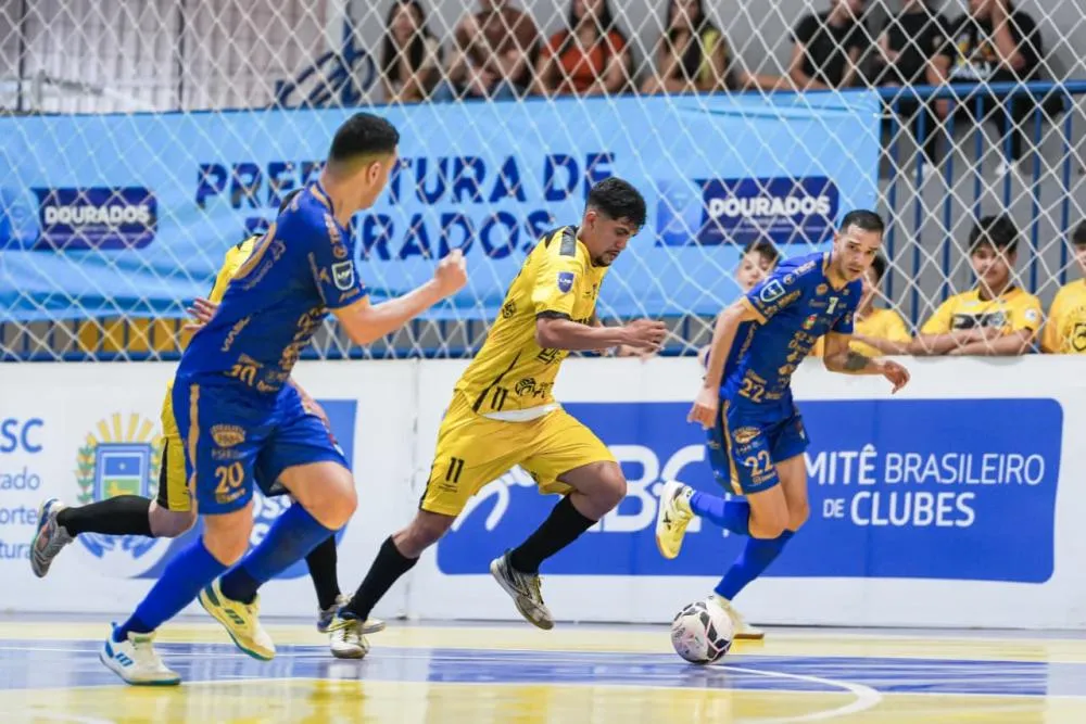 Juventude AG vence líder ACEL Chopinzinho e encosta na zona de classificação da LNF Silver