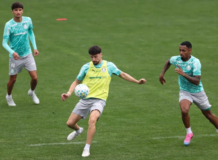 Rodada começa hoje com três jogos e líder em campo