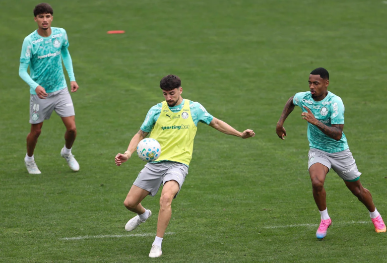 Rodada começa hoje com três jogos e líder em campo