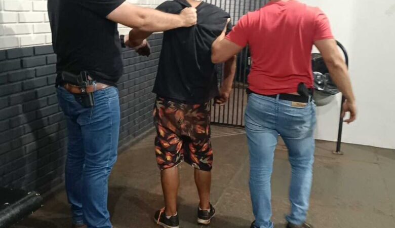 “Antes ele do que eu”: preso por homicídio diz que matou homem após ameaça