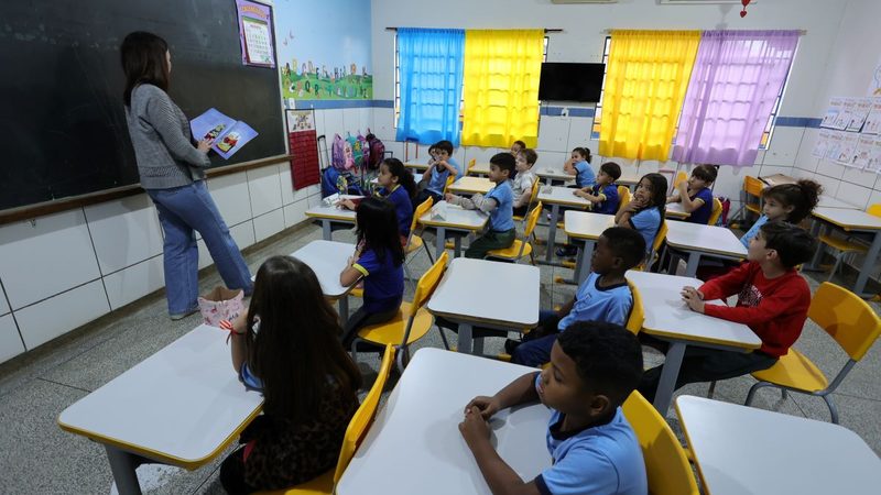 Prefeitura regulamenta na Reme o Programa Municipal de Leitura e Produção Escrita