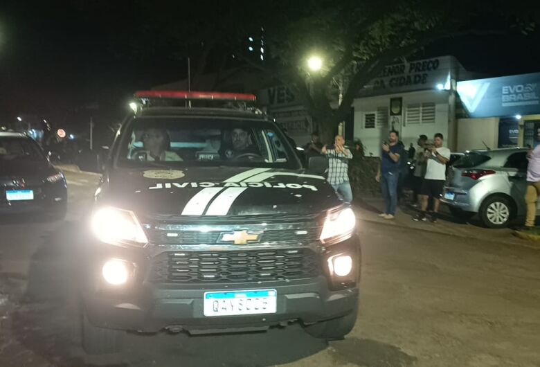 Após prender dois, polícia procura piloto e mandante do assassinato de jovem em Dourados
