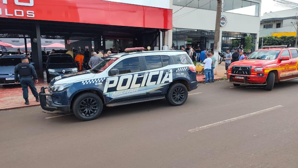 Jovem executado em garagem morreu por engano após traficantes armarem tocaia para desafeto