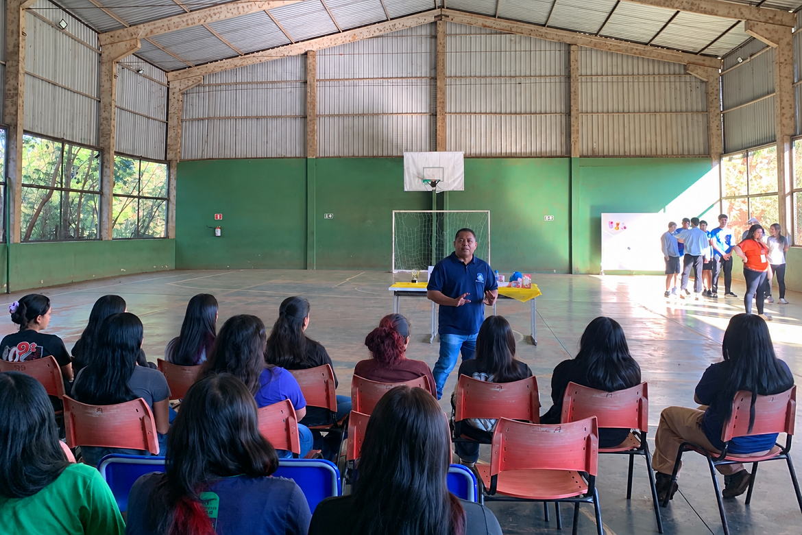 Setembro Amarelo leva palestra sobre valorização da vida à juventude indígena de Dourados