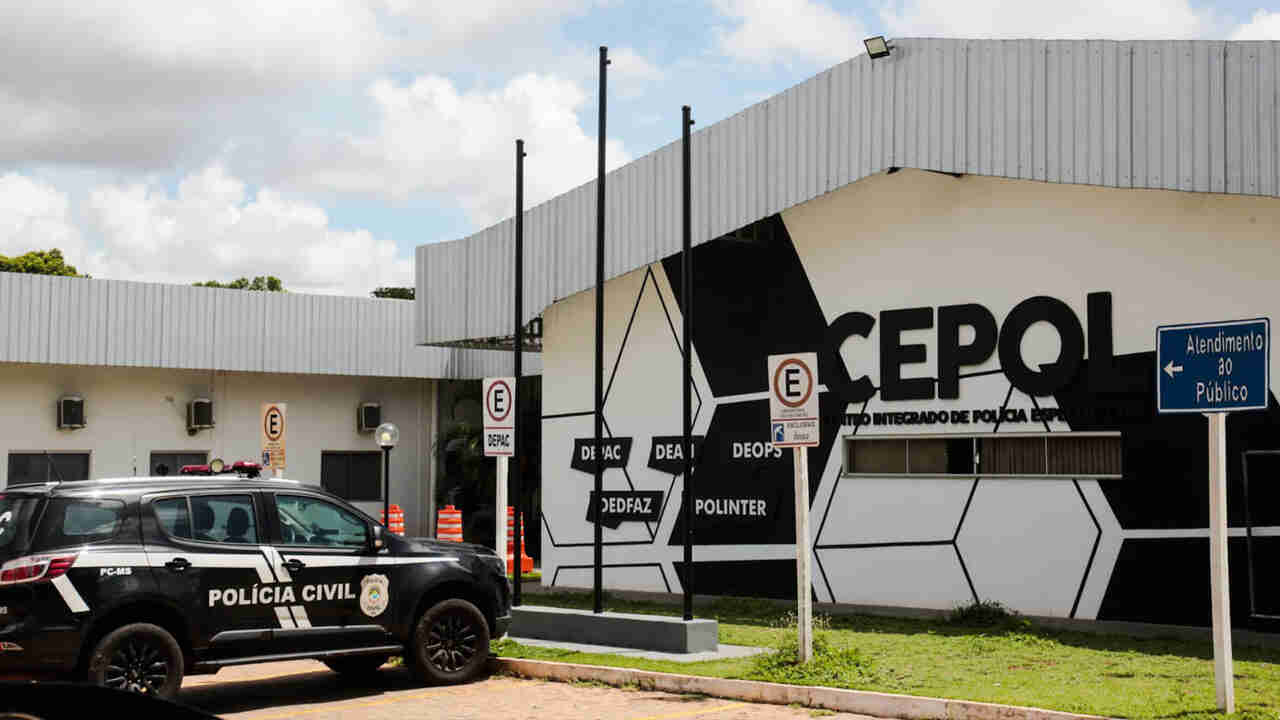 Motorista de aplicativo preso em operação contra venda clandestina de perfumes árabes é solto