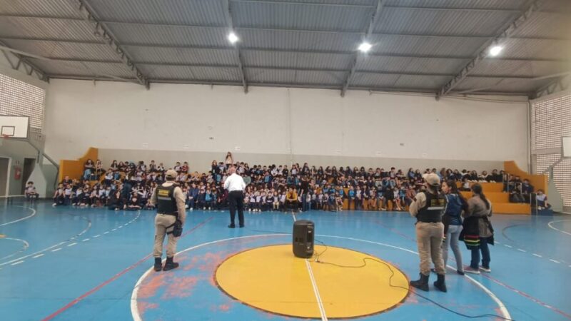 Prefeitura leva conscientização sobre o trânsito para escolas e Ceims durante Semana Nacional