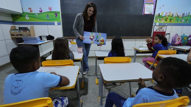 Prefeitura define Plano de Comunicação para Política Municipal de Alfabetização