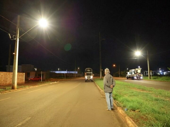 Prefeitura de Dourados entra na reta final para trocar 37 mil lâmpadas por LED