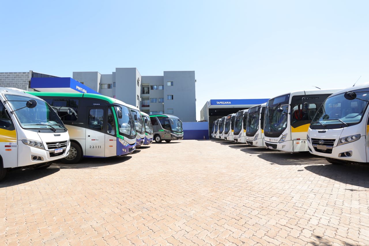 Prefeitura atende 4 mil alunos e percorre 16 mil km por dia com transporte escolar rural