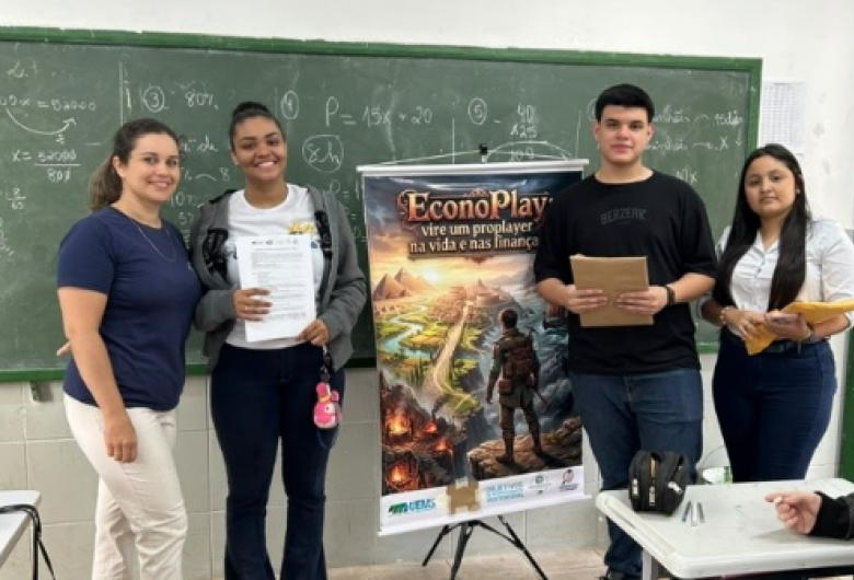 Projeto utiliza dinâmica de jogos para levar educação financeira a estudantes da rede pública