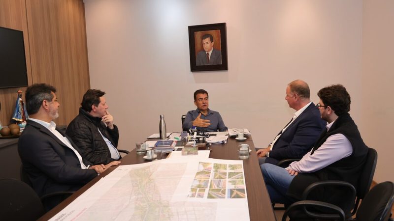 Prefeito recebe presidente da Fecomércio e discute parcerias para saúde, educação e cultura