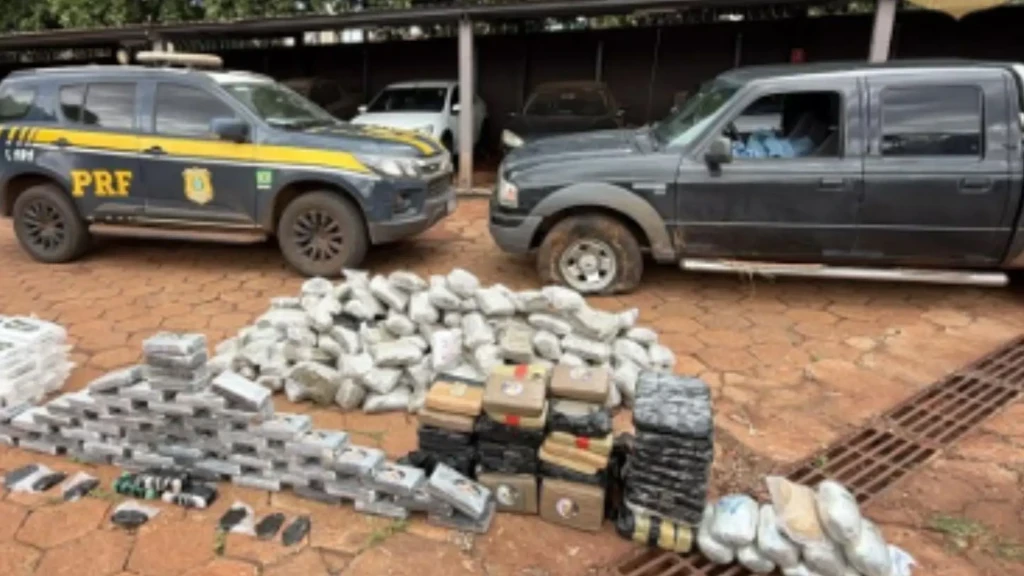 Devendo R$ 53 mil em drogas, rapaz acaba preso com quase 300 quilos de entorpecentes