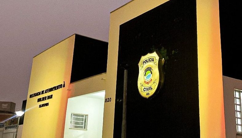 Filho aciona a polícia após mãe ser agredida e ameaçada de morte em Dourados