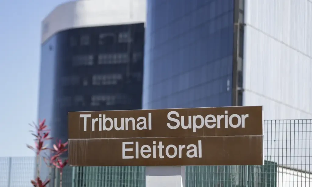 TSE barra anúncios de Lula acusando Flávio de ser contra escala 6×1
