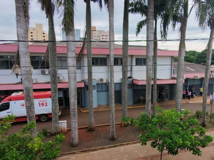 Conhecido como “Feio”, suspeito invade casa e esfaqueia adolescente em Dourados